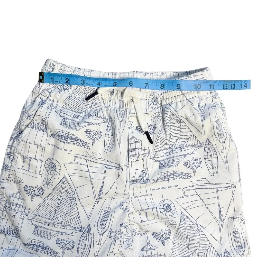 Vineyard Vines Boys White Blue Nautical Sketch Sailboat Lighthouse Shorts Size 8